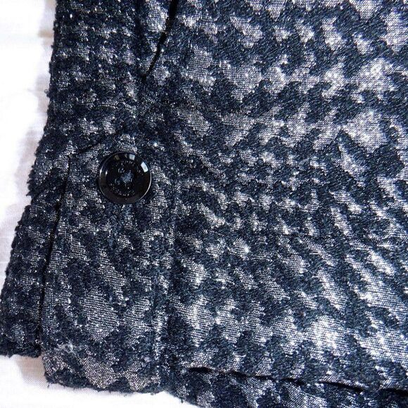 Express wool black/gold dressy shorts - Picture 3 of 4